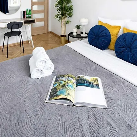 Cozy Retreat For 4 In *